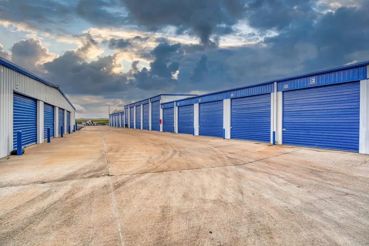Different storage unit sizes in Lawton